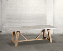 Table old wood & concrete | Decord.gr